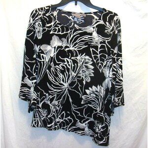 Easywear by Chico's Black White Floral Asymmetrical Top 0 S 4 Bell Sleeve Blouse